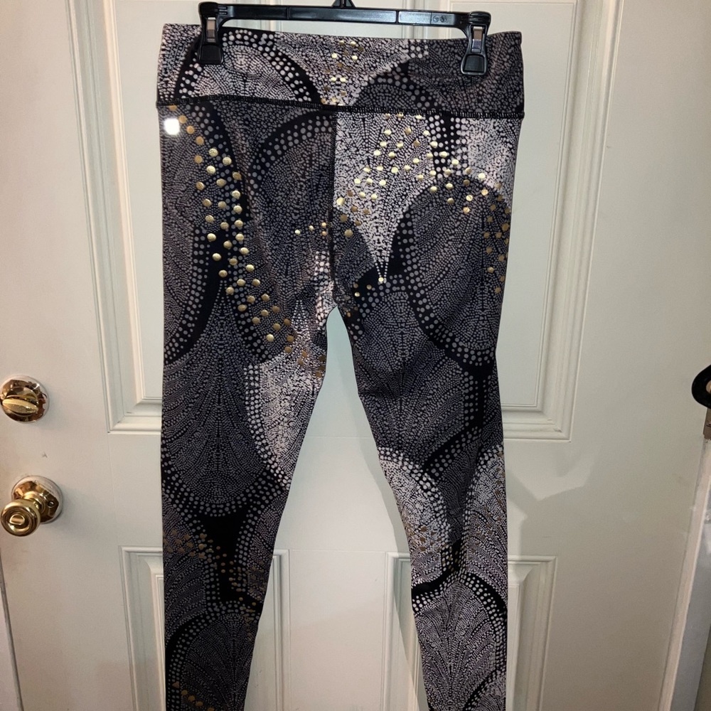 L | Fabletics Salar Legging - image 3